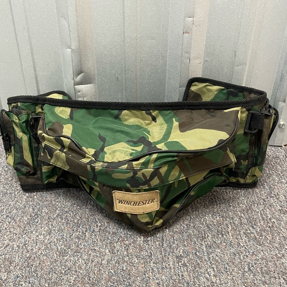 Winchester Canvas‎ Camo Fanny Pack with Multiple Zipper Pouches. Size 6x3…